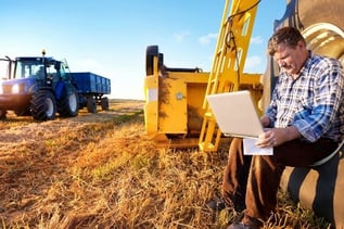 article-it-tracteur-ordinateur-0422-ordinateur-en-location